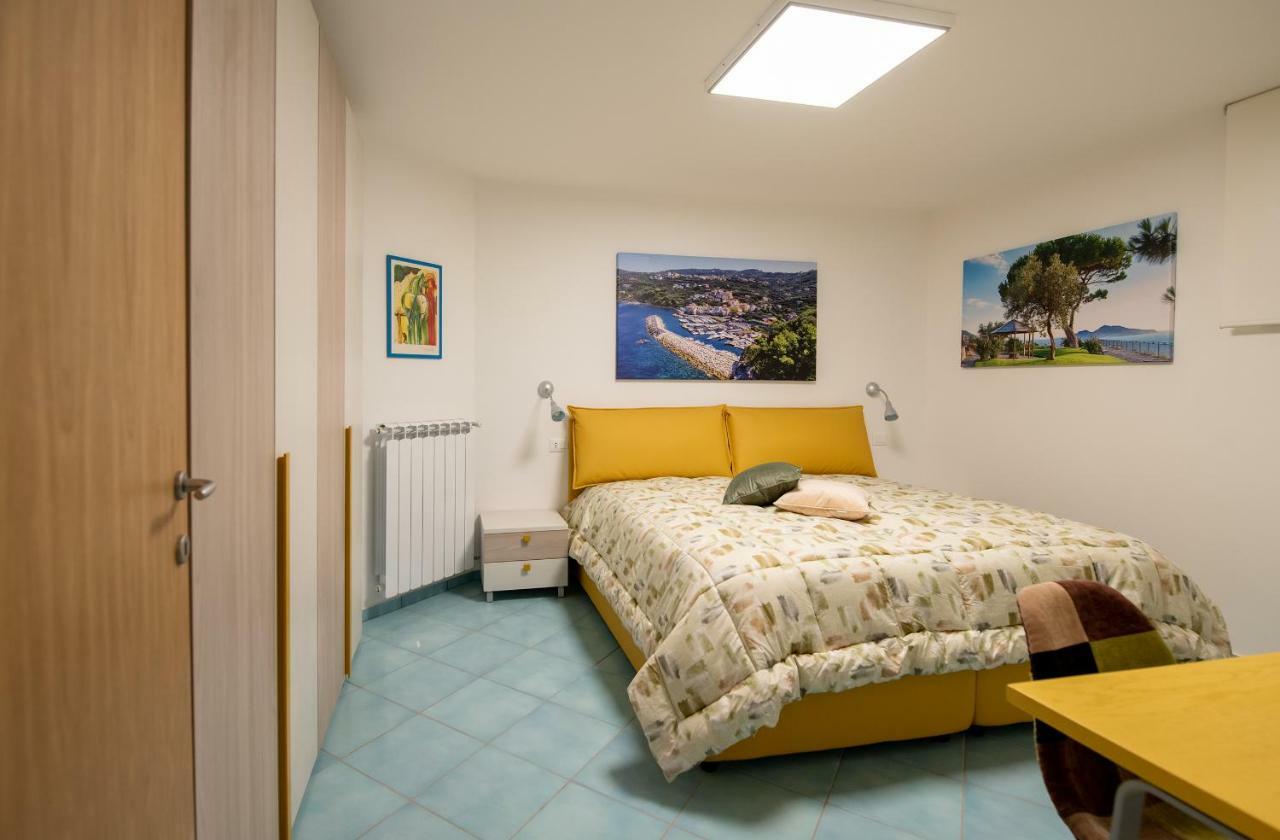 Апартаменты Casa Italia Масса-Лубренсе Экстерьер фото