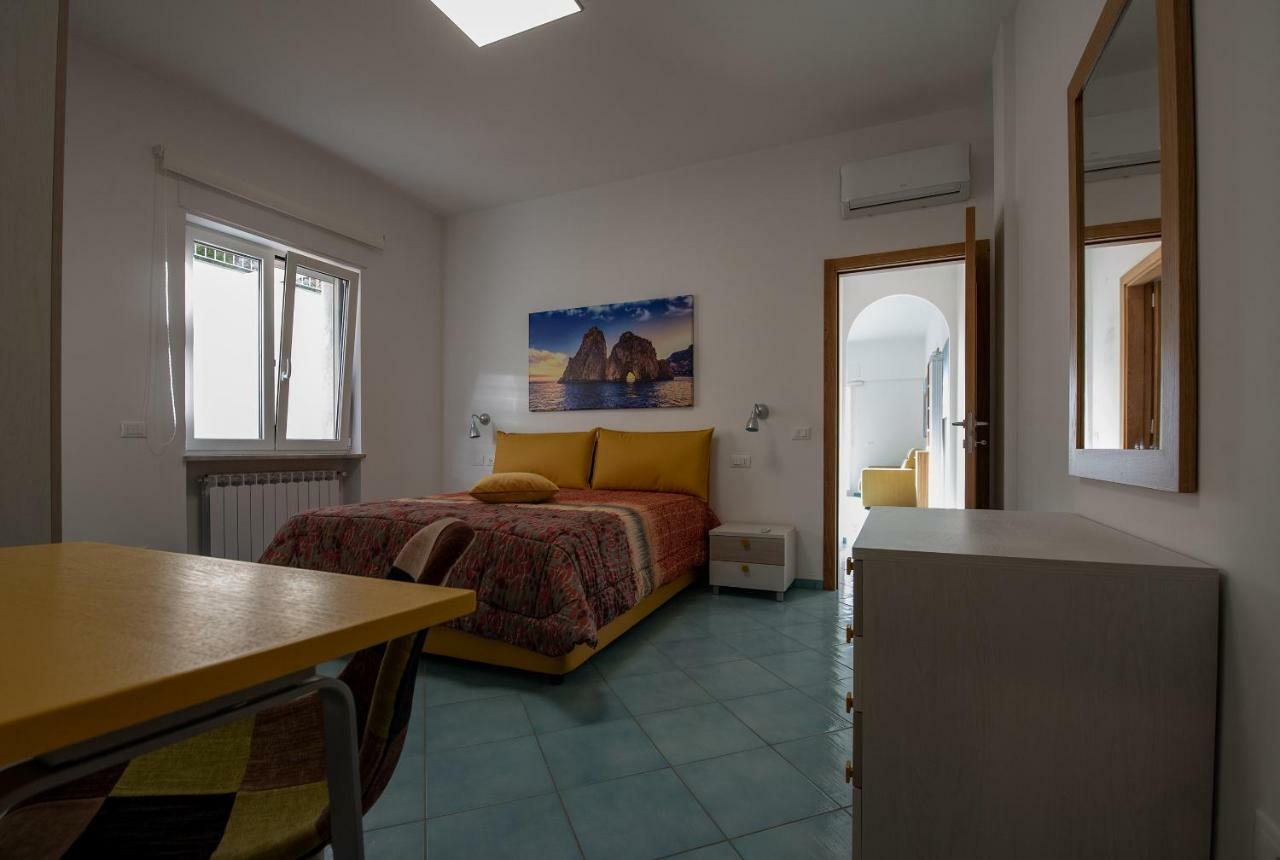 Апартаменты Casa Italia Масса-Лубренсе Экстерьер фото