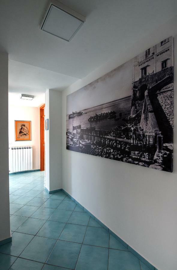Апартаменты Casa Italia Масса-Лубренсе Экстерьер фото